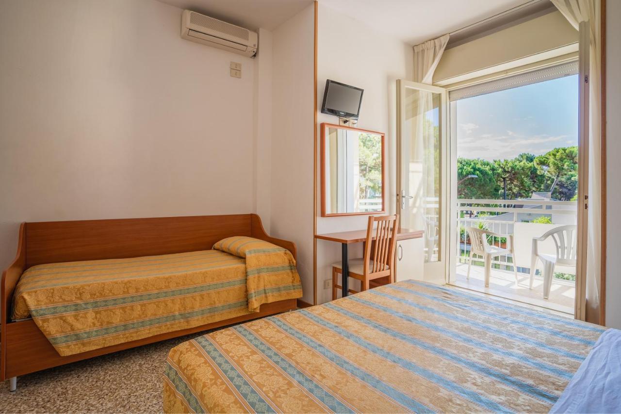 Hotel Happy มิลาโน แมริตทิมา ภายนอก รูปภาพ